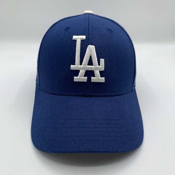 Los Angeles Dodgers MLB Blue Fan Favorite Adjustable Strapback Hat - Picture 2 of 6